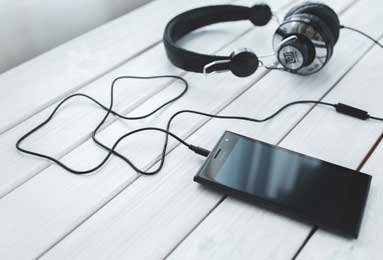 英超巅峰战：10打11仍领先，11.4亿豪门三连胜梦碎，结局令人唏嘘